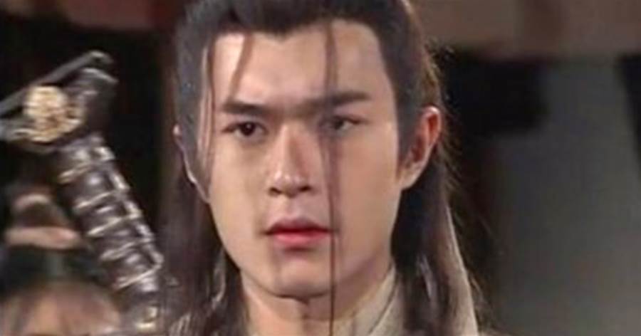 楊過學了玄鐵劍法，卻摒棄另一門神功，後世高手學了便成武林神話